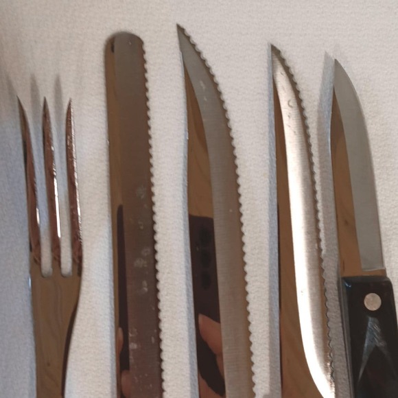 CUTCO 5 PC Knife Fork Set w/ Space Saver Storage Tray Wall Mount - Picture 4 of 12